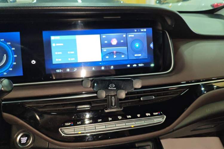 Used GAC Trumpchi M6 2019 270T DCT Prestige Edition (7-seater) China VI