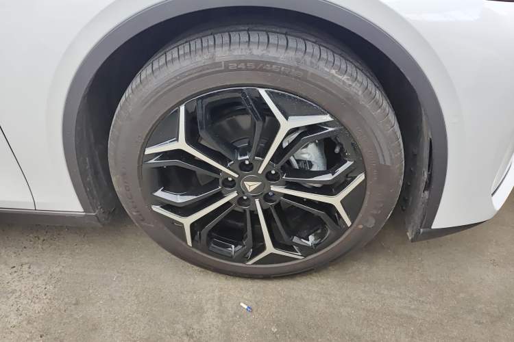 Used Deepal L07 2025 230 Ultra with DeepBlue Intelligent Driving AD PRO Extended-Range Version