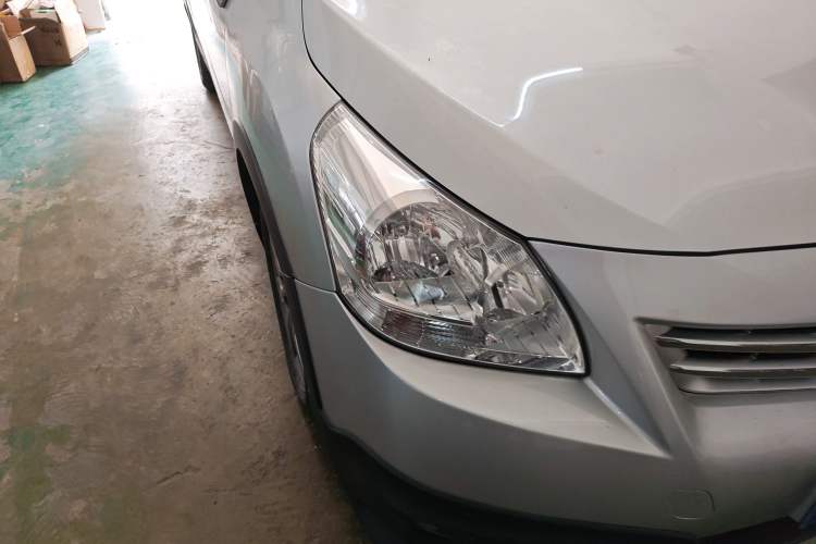 Used Toyota Verso 2015 180E CVT Crossover Edition Right Front Headlight