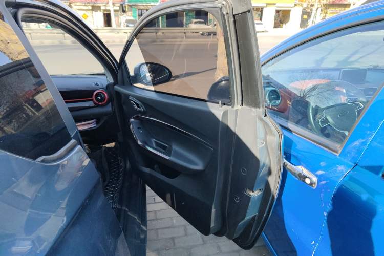 Used Chery New Energy Little Ant 2022 Sweet Pink Edition Half-Sugar Version 3-Cell Lithium 30kW 301km