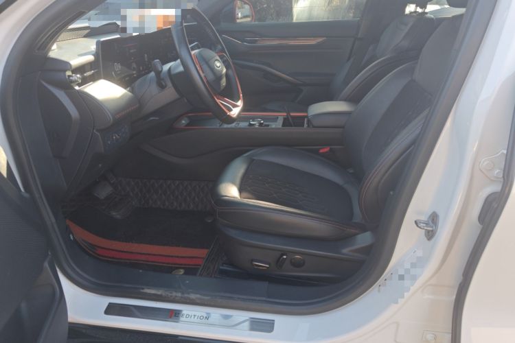 Used Ford EVOS 2022 EcoBoost 245 First Edition Limited Edition Interior 3