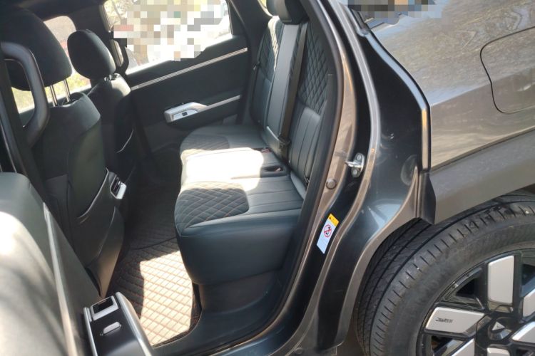 Used Deepal G318 2024 Four-Wheel-Drive Air Suspension Model
