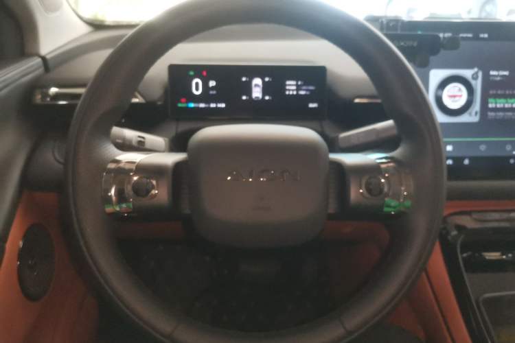 Used AION V 2024 Aion Tyrannosaurus 650 Smart Premium Edition
