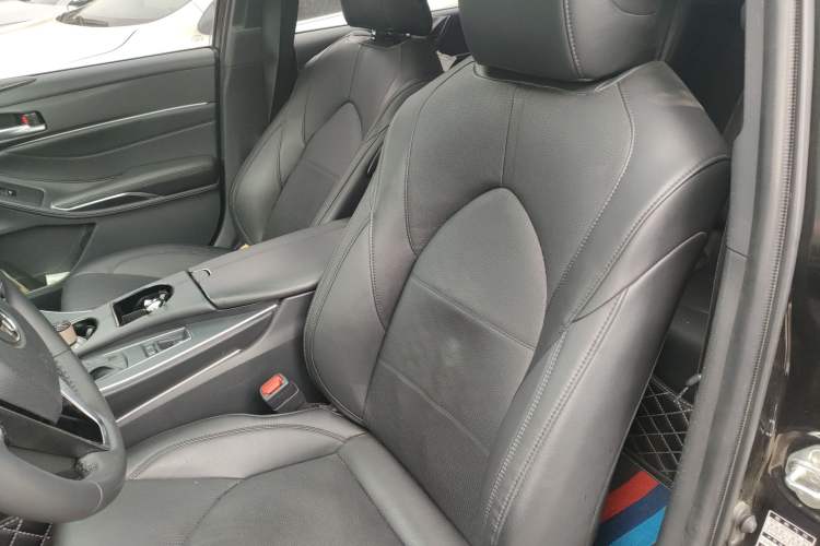 Used Toyota Avalon 2019 2.0L XLE Prestige Version China VI Standard
