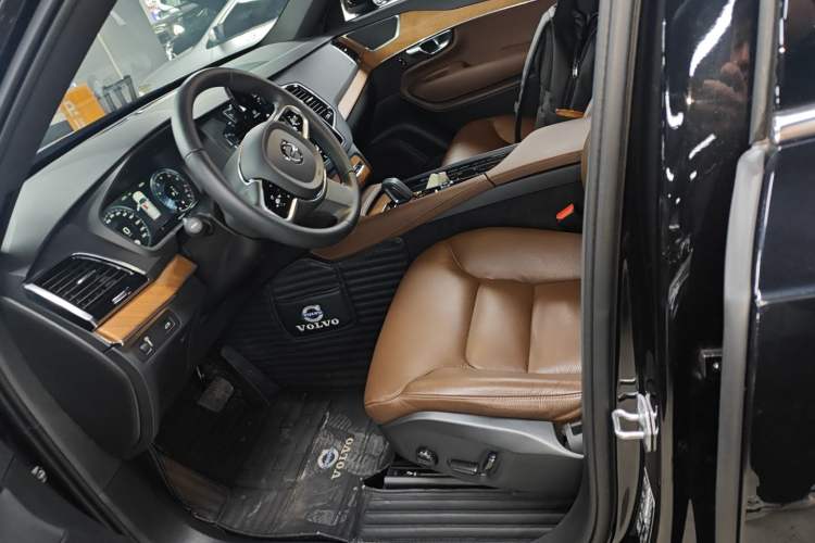 Used Volvo XC90 2021 B6 Zhiyi Luxury Edition 7-Seater