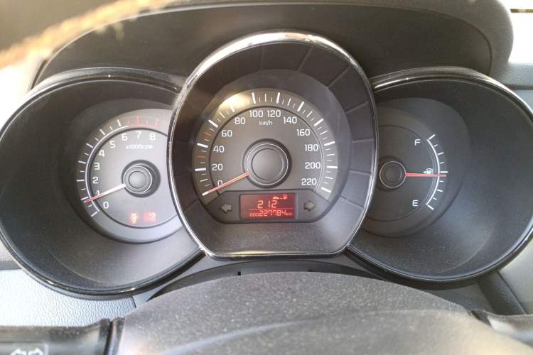 Used Kia K2 2012 Sedan 1.4L MT GL Commemorative Edition
