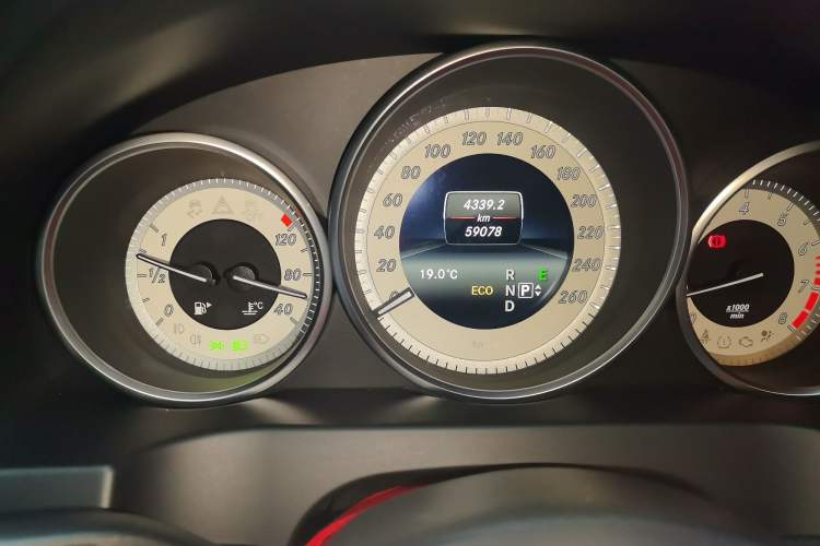 Used Mercedes-Benz E-Class 2014 E 200 Coupe