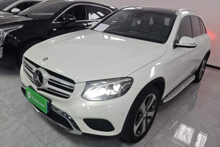 Used Mercedes-Benz GLC 2016 GLC 260 4MATIC Luxury Model