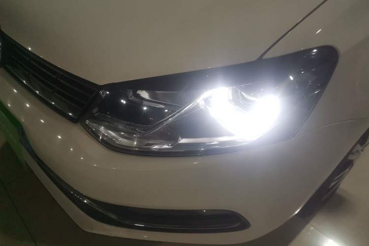 Used Volkswagen Polo 2016 1.6L Automatic Comfort Model
