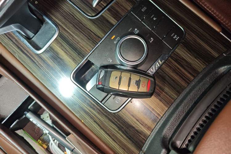 Used Haval H9 2017 2.0T Diesel 4x4 Premium 5-Seater
