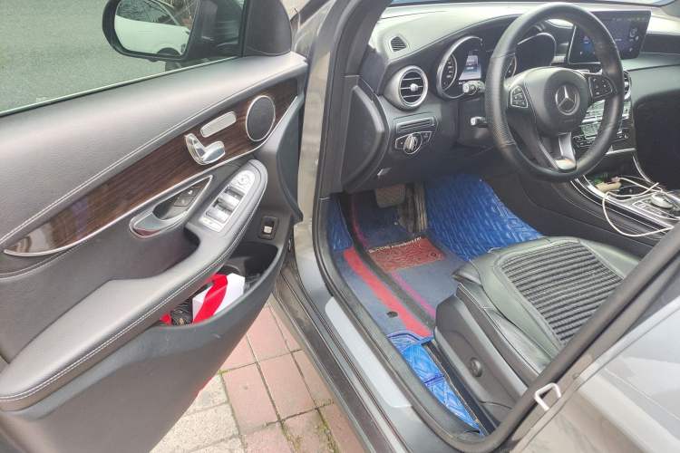 Used Mercedes-Benz GLC 2017 GLC 260 4MATIC Dynamic Edition