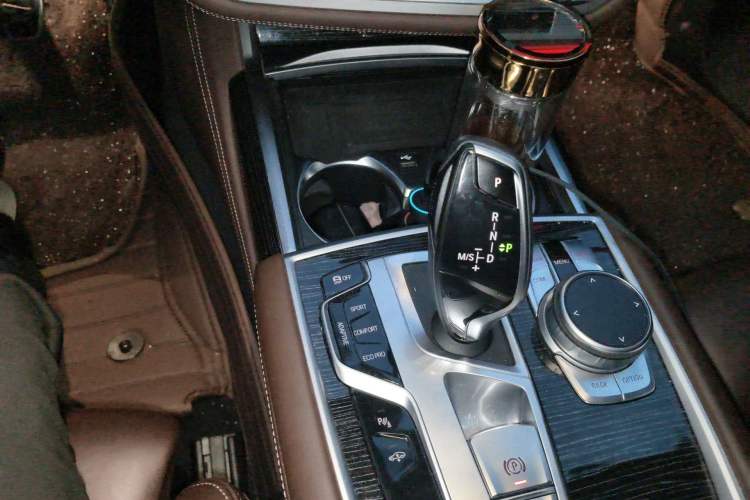 Used BMW 7 Series 2019 740Li Leading Model M Sport Package Gear Lever