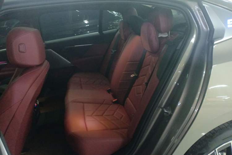 Used BMW i5 2024 eDrive 35L M Sport Package