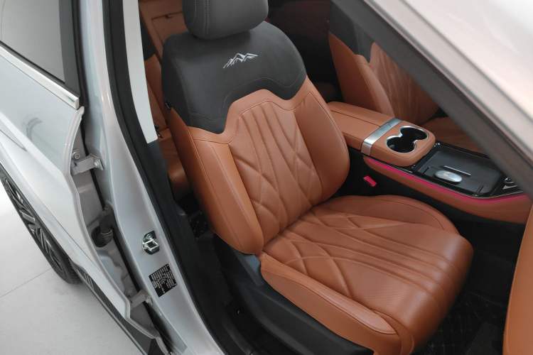 Used JETOUR Shanhai Shanhai L7 2024 1.5T 120km ULTRA 7-Seater