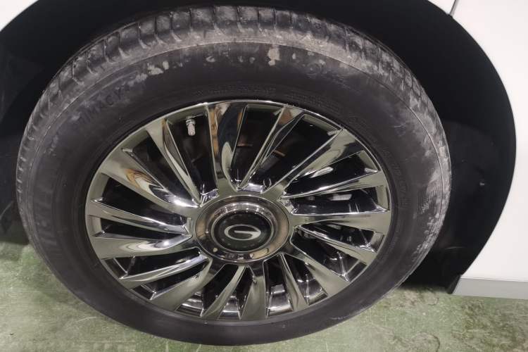 Used GAC Trumpchi M8 2023 Zongshi Series 400T Flagship Edition Exterior 5