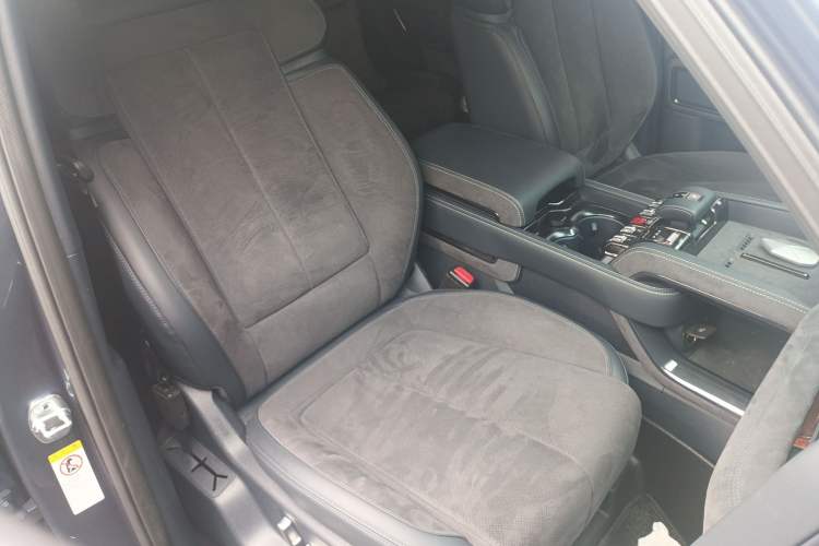 Used Formula Leopard 5 2023 Cloud Ride Flagship Edition