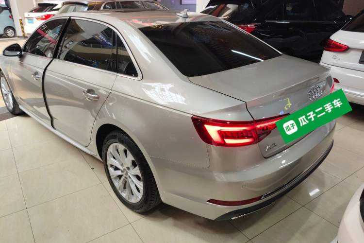 Used Audi A4L 2019 40 TFSI Ambition China VI
