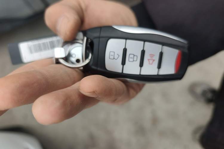 Used Great Wall Poer 2021 2.0T Commercial Version Automatic Diesel 4x4 Elite Long-Box GW4D20M