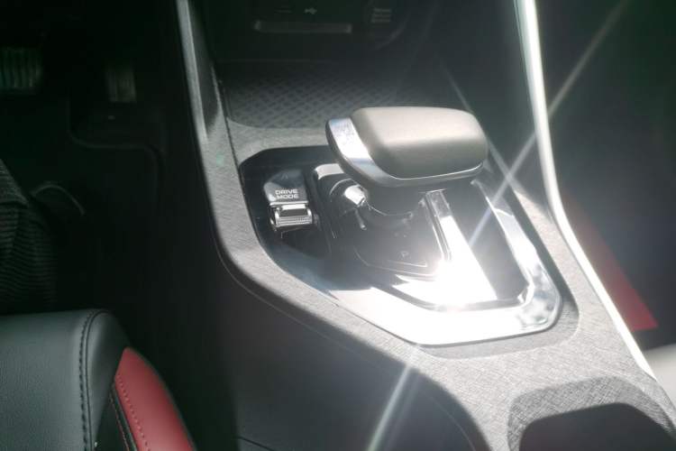 Used Geely Auto Coolray 2021 1.4T DCT Platinum Edition
