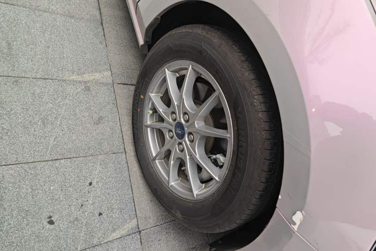 Used Ford Focus 2021 Hatchback EcoBoost 180 Automatic Titanium Edition