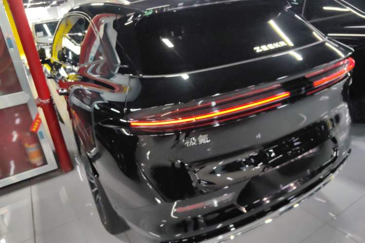 Used Zeekr 7X 2025 75 kWh Rear-Wheel Drive Intelligent Driving Version