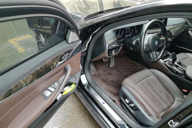 Used BMW 5 Series 2019 525Li M Sport Package Driver Seat