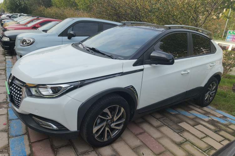 Used Luxgen U5 SUV 2017 1.6L CVT Jazz Edition
