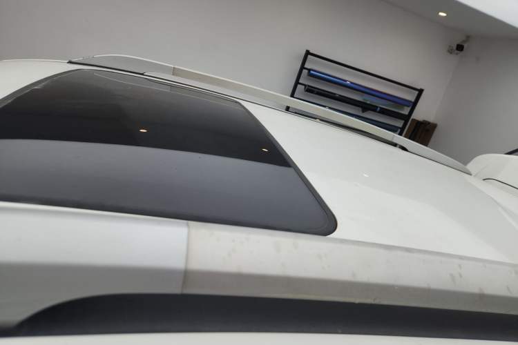 Used GAC Trumpchi GS4 2016 235T Manual Luxury Edition Roof