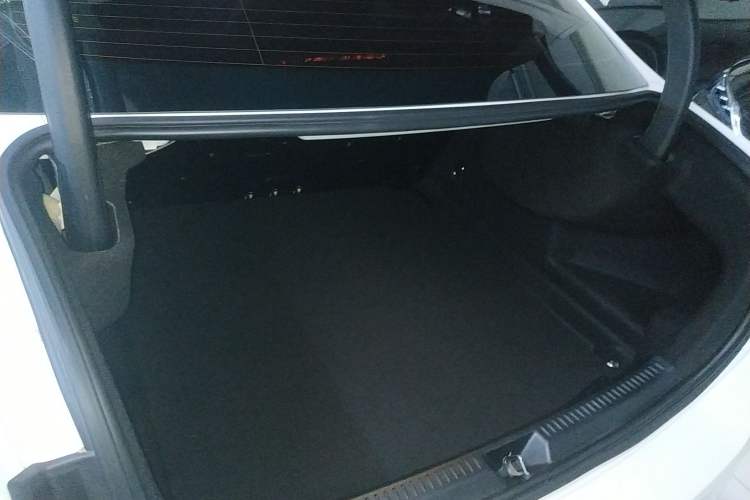 Used Mercedes-Benz A-Class 2022 Revised Version A 200 L Sport Sedan Fashionable Style
