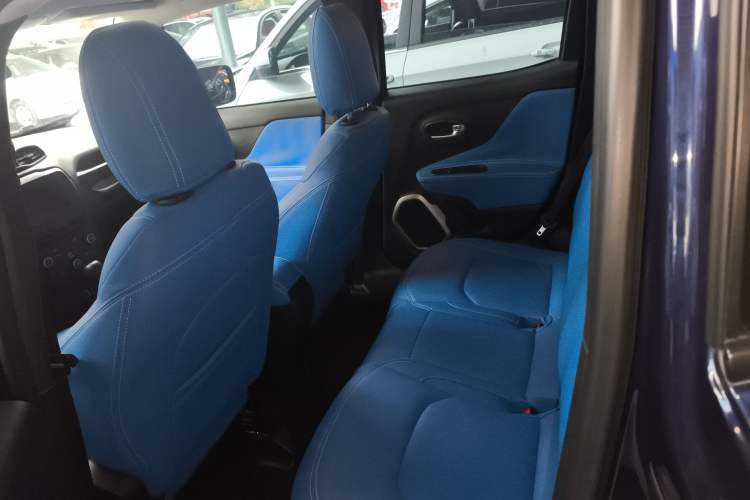 Used Jeep Renegade 2018 Connected Large Screen Version 180T Automatic High-Energy Edition