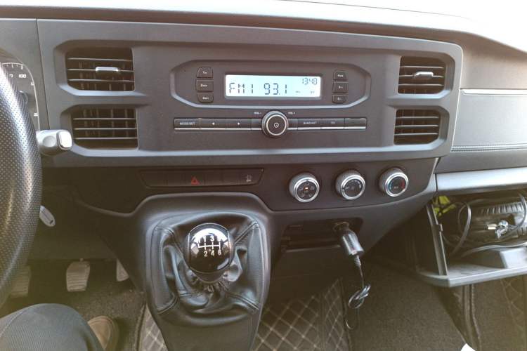 Used JMC Fushun 2022 2.0T Manual Multi-Function Passenger Vehicle Short Wheelbase Mid-Height Roof 6-Seater