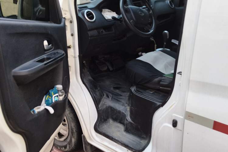 Used Chana Ruixing EM60 2021 Pure Electric Van Transporter 60kW
