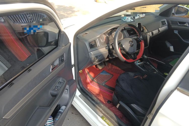 Used Volkswagen Lavida 2015 1.6L Automatic Comfort Edition
