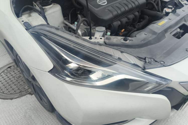 Used Nissan Lannia 2020 1.6L CVT Smart Connect Smart Cool Edition Right Front Headlight
