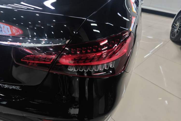 Used Mercedes-Benz E-Class 2022 Second Facelift E 300 L Luxury Edition
