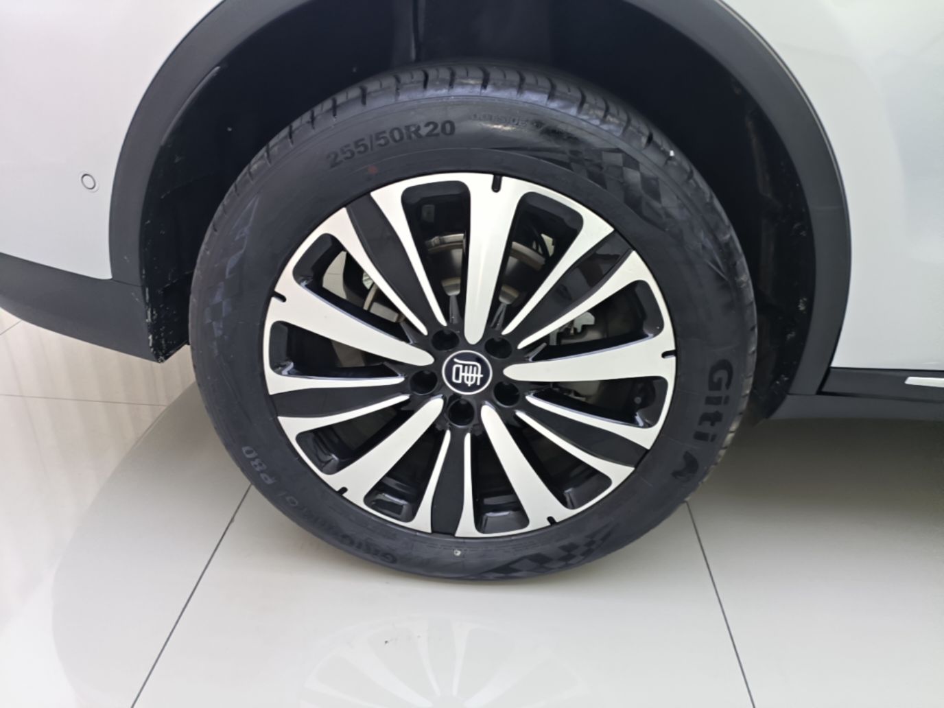 BYD Tang New Energy 2025 Model Smart Drive Version DM-i 175KM Prestige Version — снимка 11