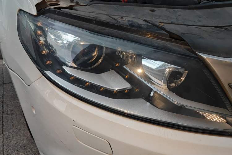 Used Volkswagen FAW-Volkswagen CC 2013 2.0 TSI Luxury Model
