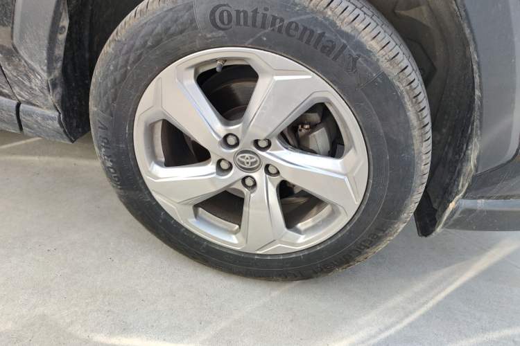 Used Toyota RAV4 2020 2.0L CVT 4x4 Trend Edition