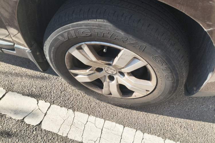 Used Peugeot 2008 2014 1.6L Manual Trend Edition Right Front Wheel Hub