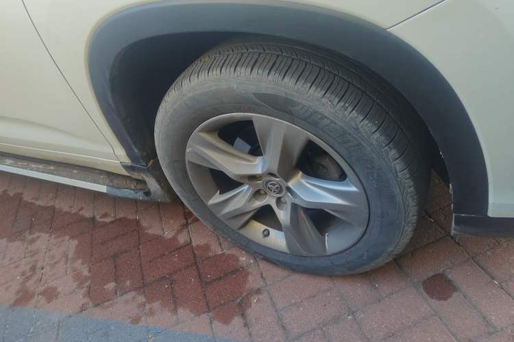 Used Toyota Highlander 2017 2.0T Four-Wheel Drive Luxury Edition 7 Seats
