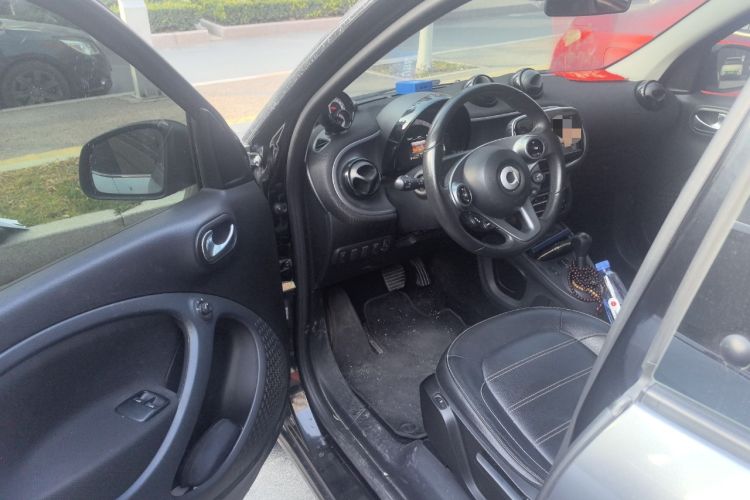 Used smart forfour 2018 0.9T 66 kW Pioneer Edition
