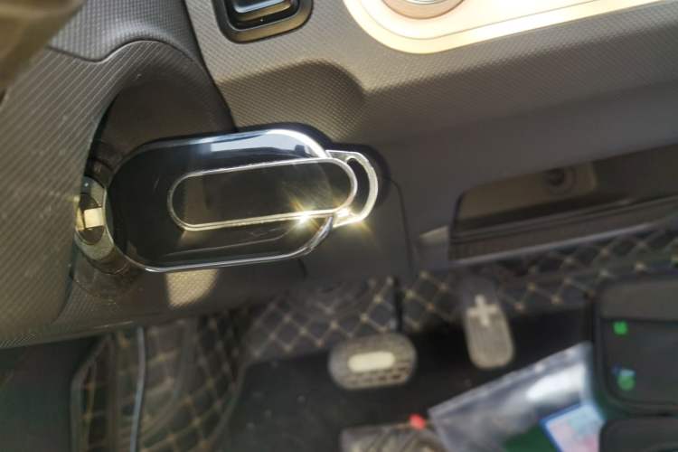 Used Wuling Hongguang MINIEV 2021 Macaron Premium Model – Lithium Iron Phosphate Interior 1