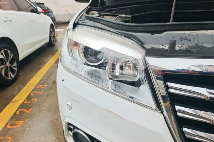 Used Haval H6 2015 Revised Version Sport Edition 1.5T Manual Transmission Two-Wheel Drive Elite Grade