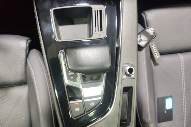 Used Audi A4L 2023 40 TFSI Luxury Dynamic Model