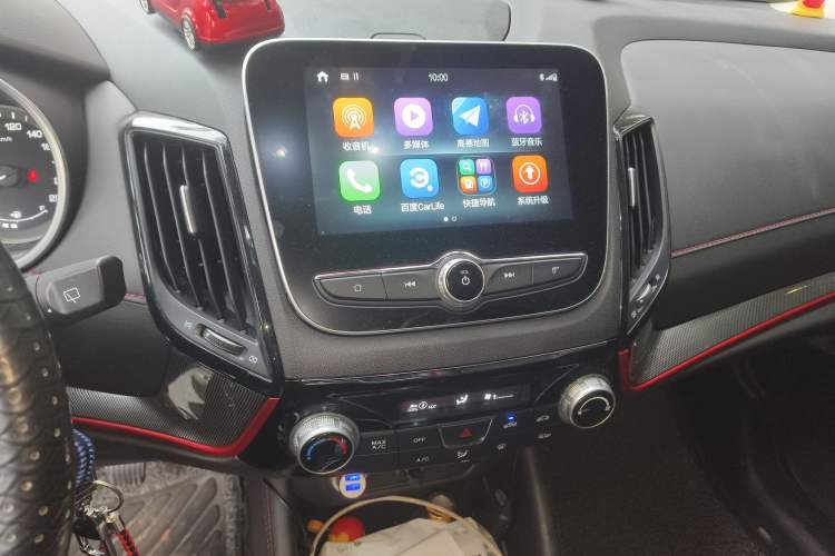 Used CHANGAN CS55 2018 1.5T Manual Colorful Model China V Standard Audio And AC Panel