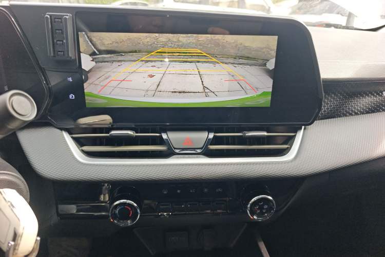 Used Chevrolet Monza 2023 1.5L Dual-Clutch Enjoyment Edition Audio And AC Panel