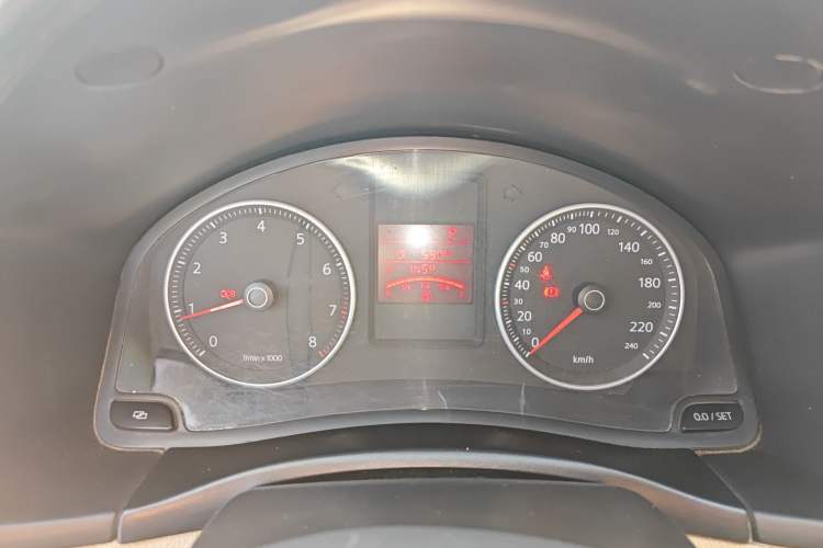 Used Volkswagen Bora 2011 1.6L Automatic Fashion Edition Instrument Cluster