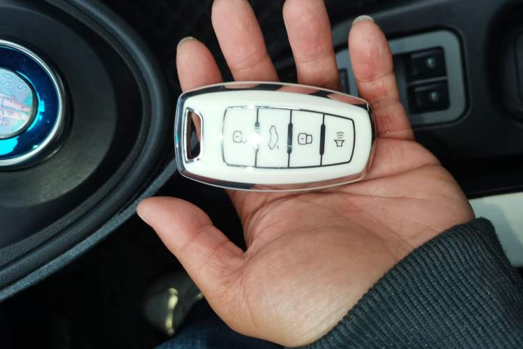 Used ORA Black Cat 2022 301km "Cute Pet" Version – Lithium Iron Phosphate
