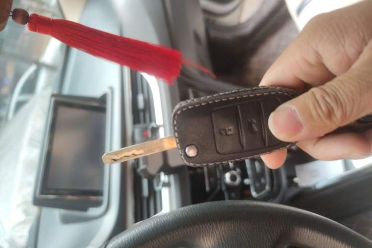 Used Changan Alsvin V7 2016 1.6L Manual Enjoyment Model China V Standard
