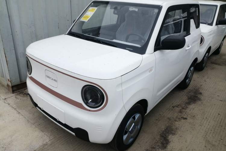 Used Geely Galaxy Panda 2024 Panda Mini 200km Endurance Bear
